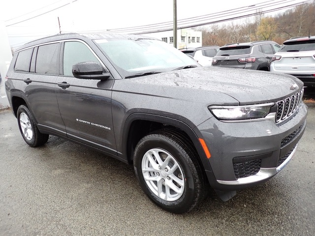 2025 Jeep Grand Cherokee Laredo X photo 8
