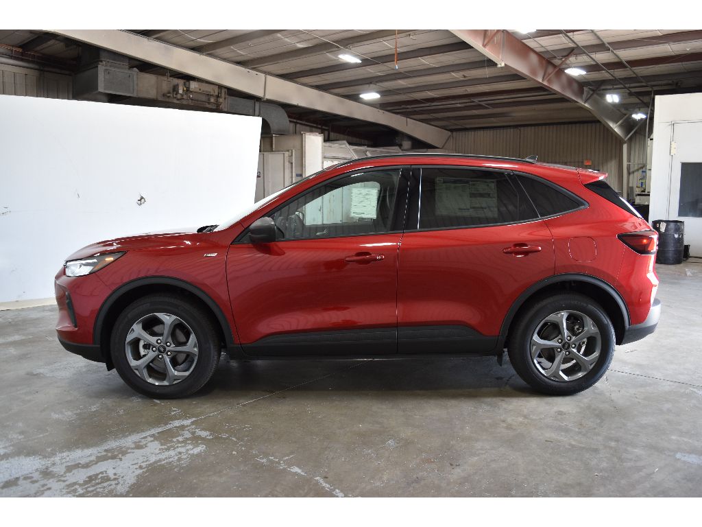 2025 Ford Escape ST-Line photo 4
