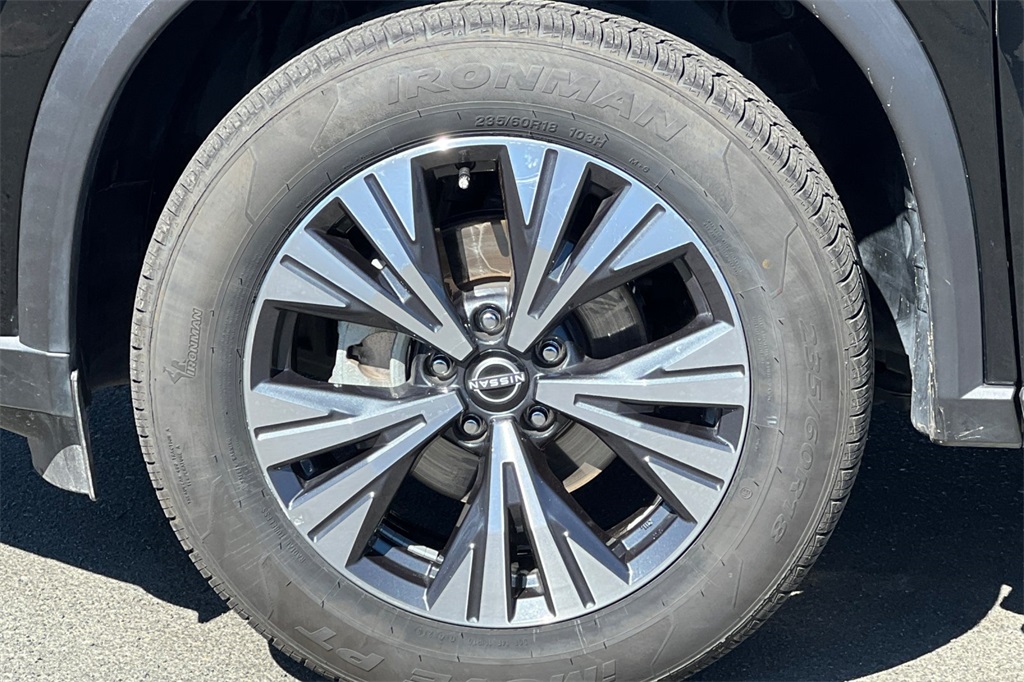 2023 Nissan Rogue SV photo 10