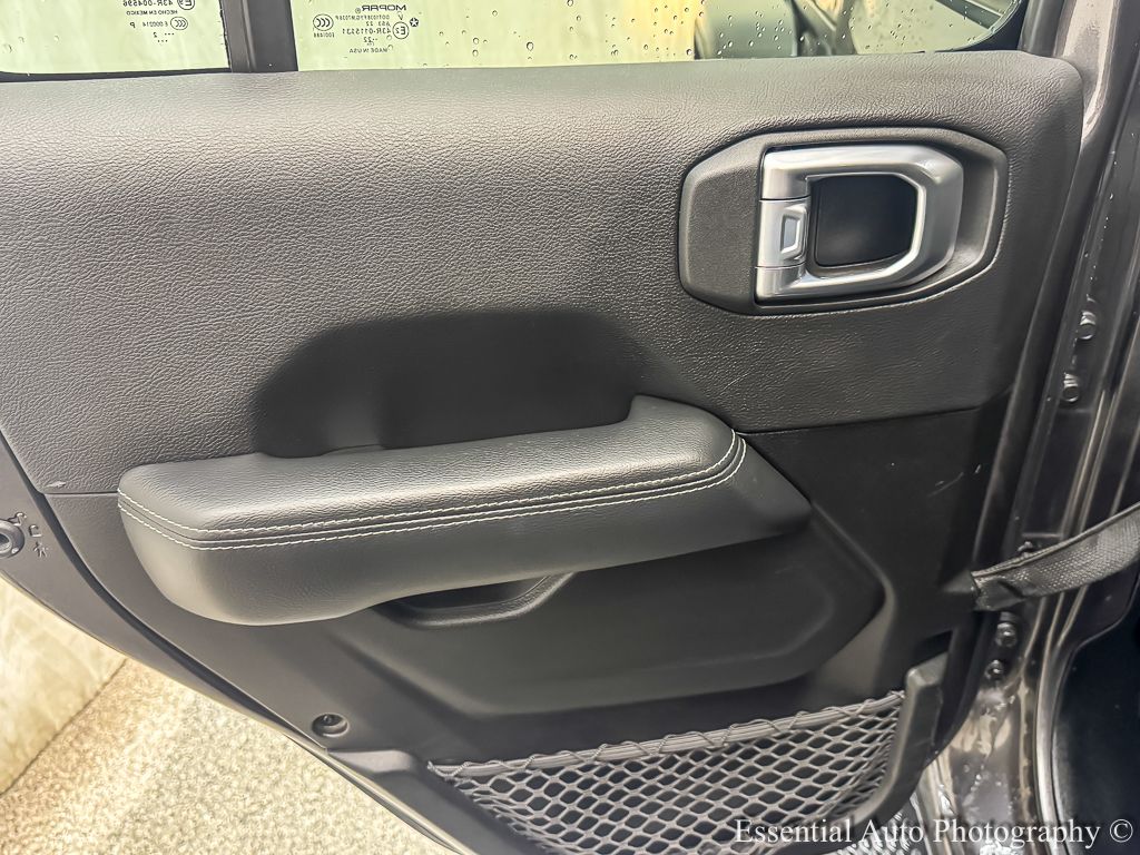 2022 JEEP WRANGLER - Image 22