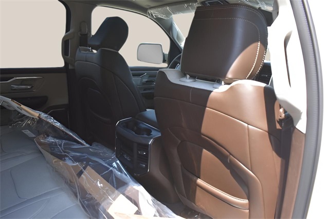 2026 Ram 1500 Laramie photo 17