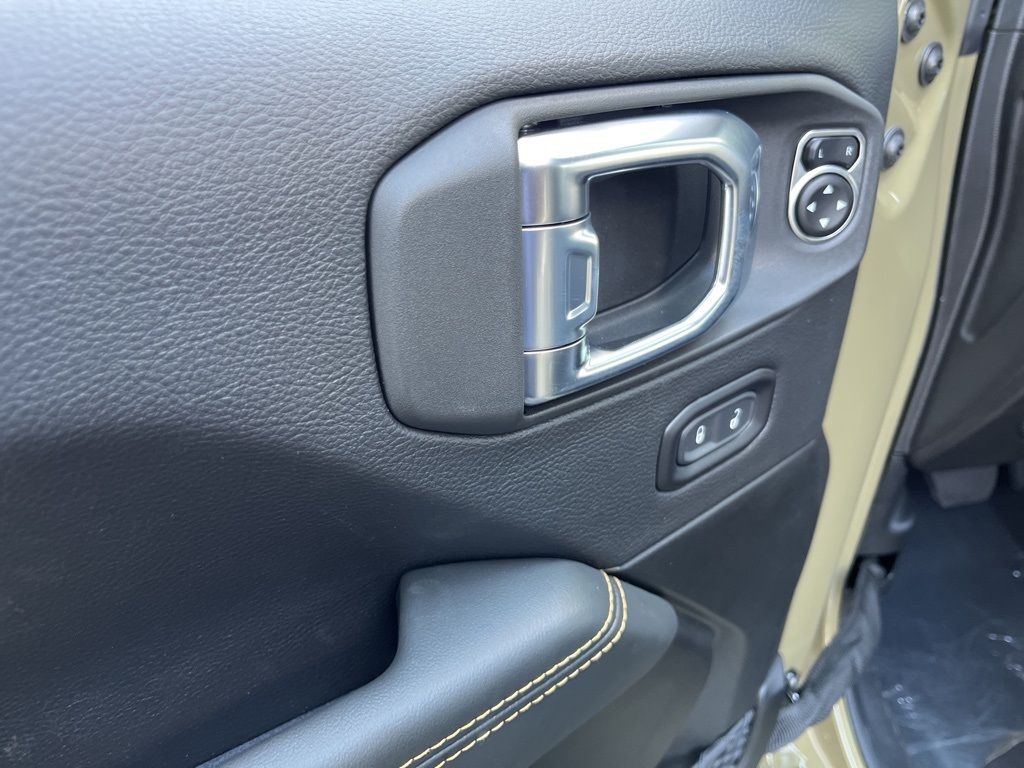 2025 Jeep Gladiator Sport photo 36