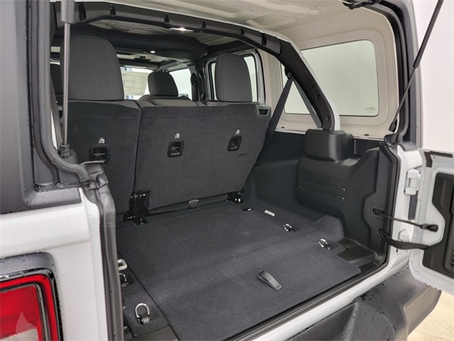 2025 Jeep Wrangler Sport S photo 15