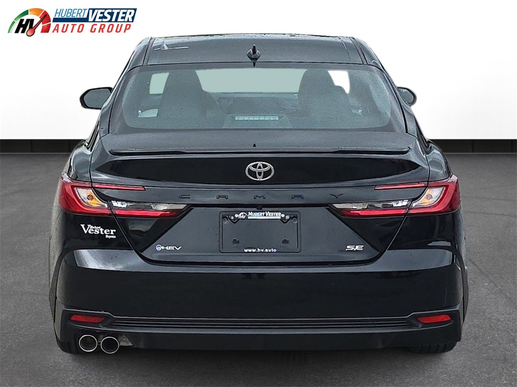 2025 Toyota Camry SE photo 6