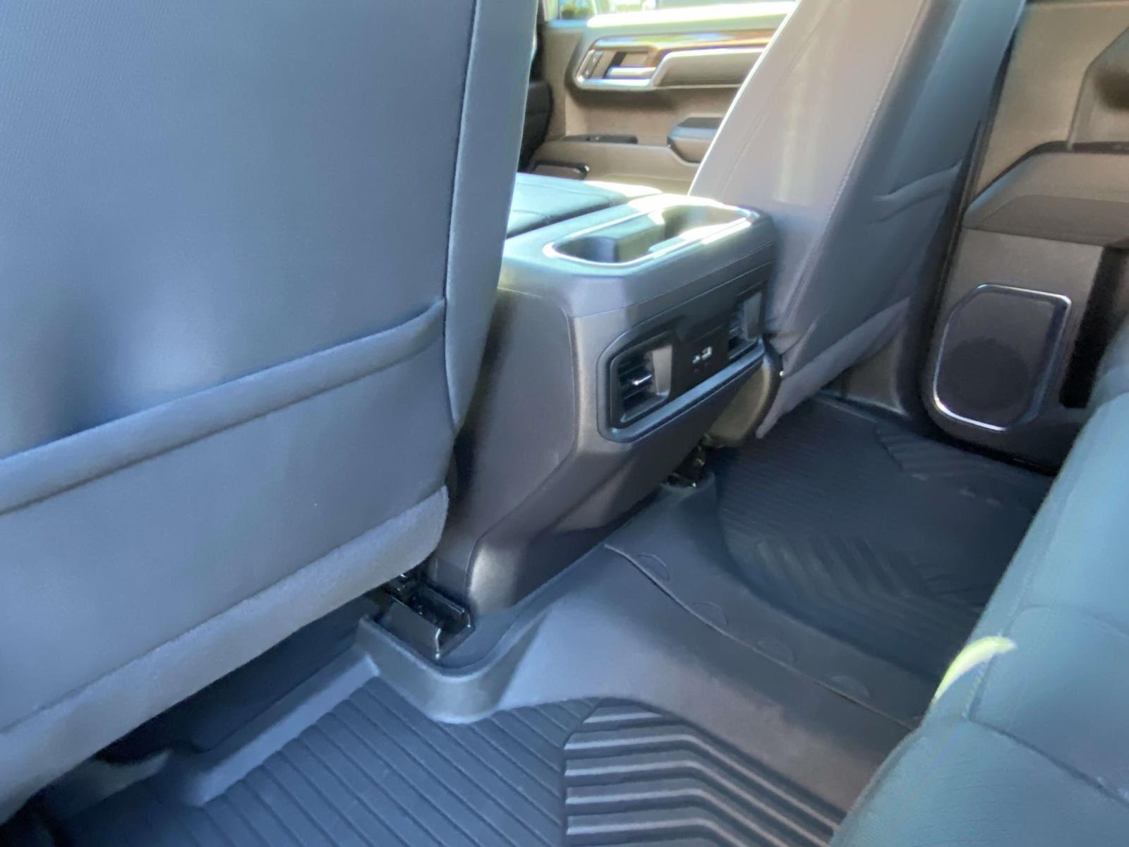 2024 Chevrolet Silverado 1500 LT Trail Boss photo 2