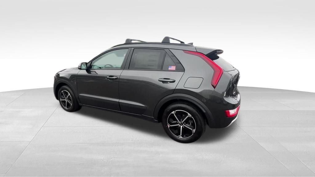 2025 Kia Niro EX photo 2
