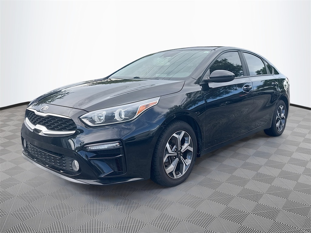 2019 Kia Forte LXS photo 3