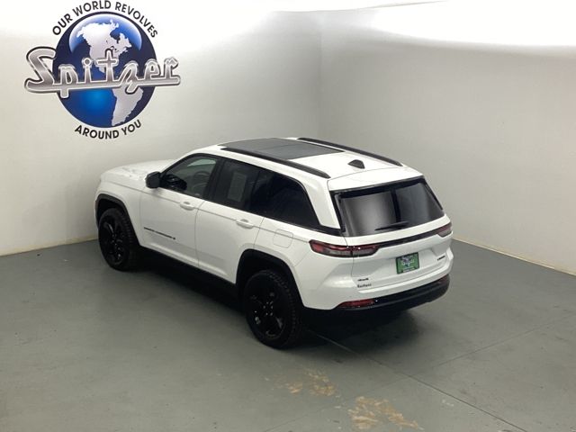 2023 Jeep Grand Cherokee Limited photo 38