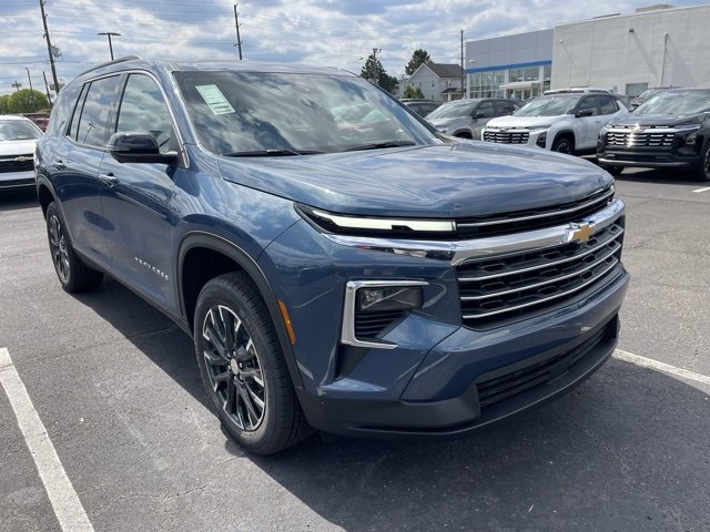 2026 Chevrolet Traverse LT's photo