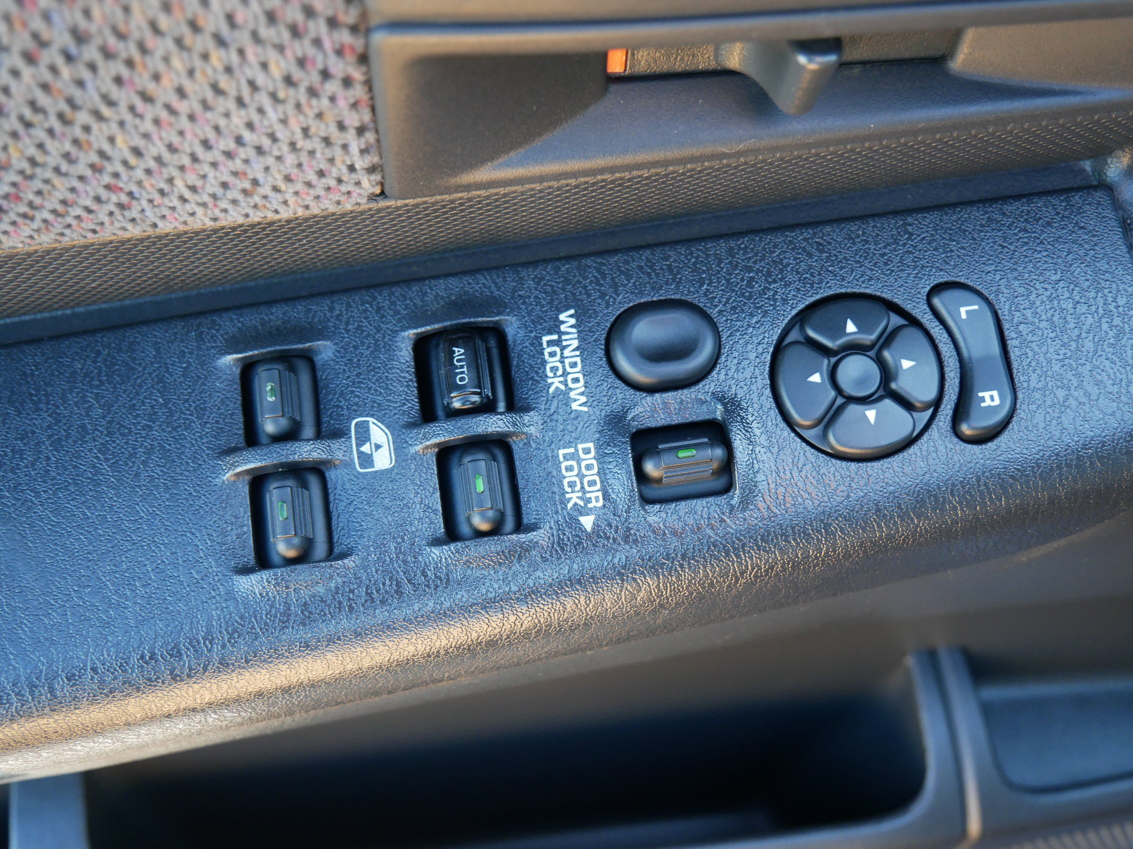 2002 Dodge Durango SLT photo 18