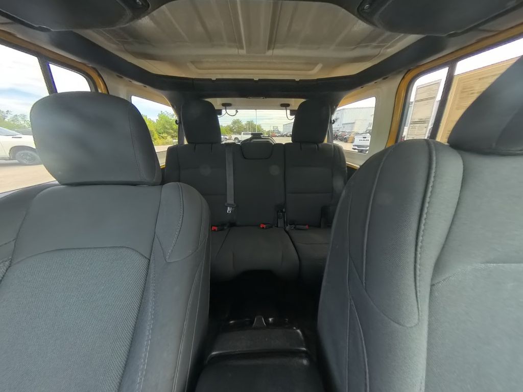 2019 Jeep Wrangler Unlimited Sport S photo 20