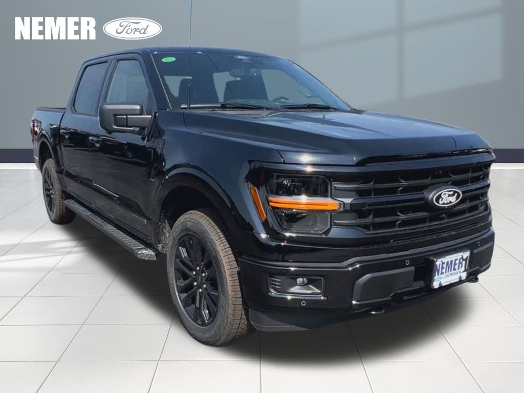 2025 Ford F-150 XLT's photo