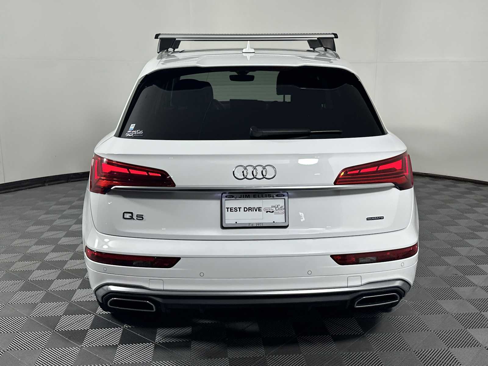 2024 Audi Q5 S line Premium Plus photo 3