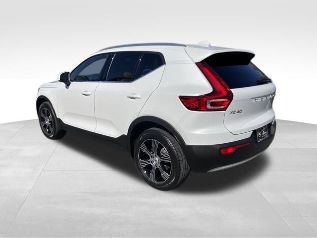 2022 Volvo XC40 T5 Inscription photo 3