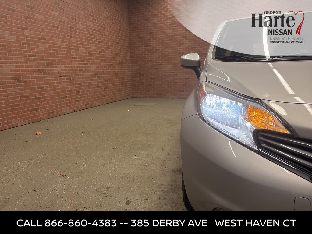 2015 Nissan Versa Note SV photo 25