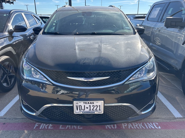 2020 Chrysler Pacifica Touring L photo 3