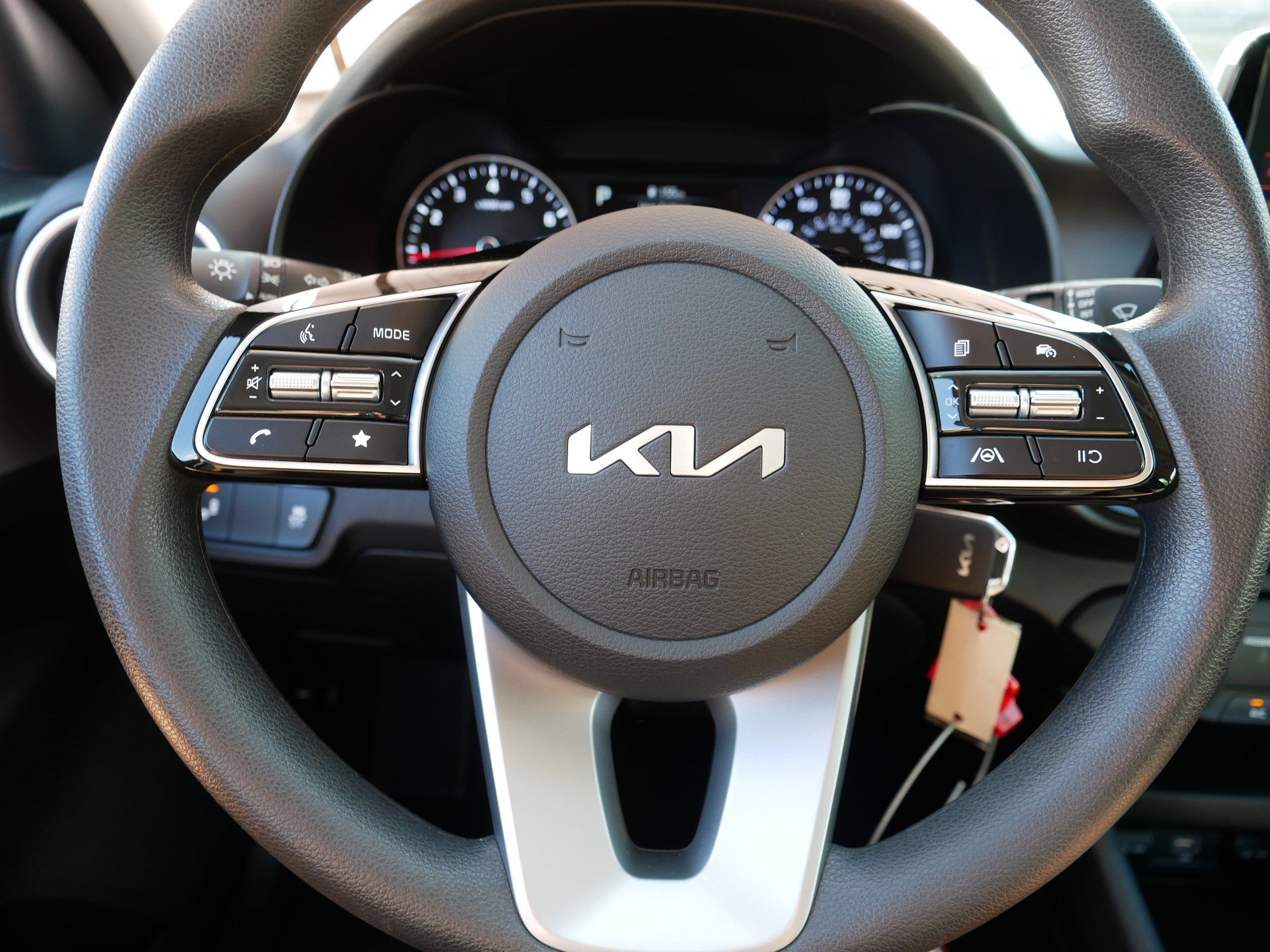 2023 Kia Forte LXS photo 25