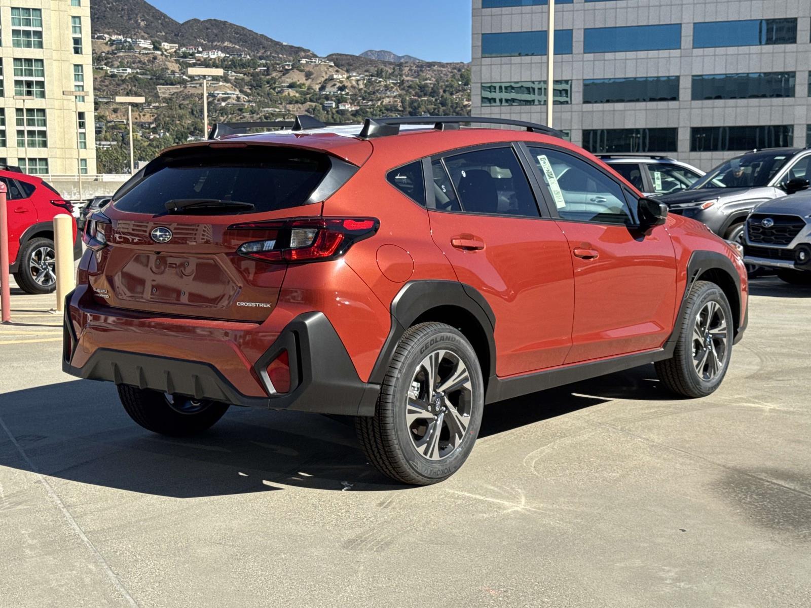 2025 Subaru Crosstrek Premium photo 2