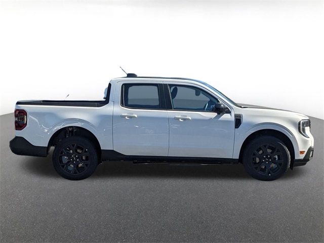 2025 Ford Maverick Lariat photo 2