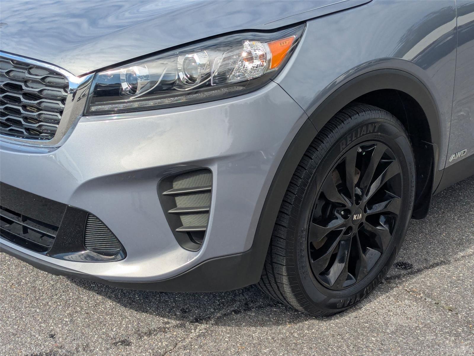 2020 Kia Sorento S V6 photo 9