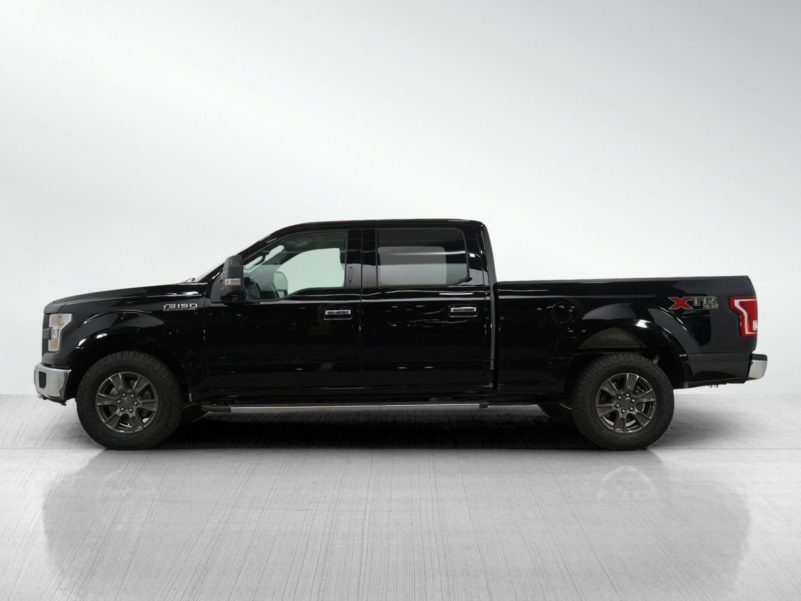 Used 2016 Ford F-150 XLT with VIN 1FTFW1EF6GFD44354 for sale in Burnsville, Minnesota