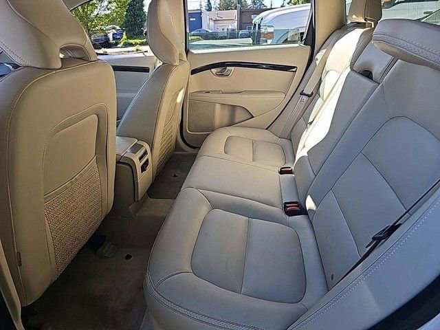 2015 Volvo XC70 T6 Platinum photo 11