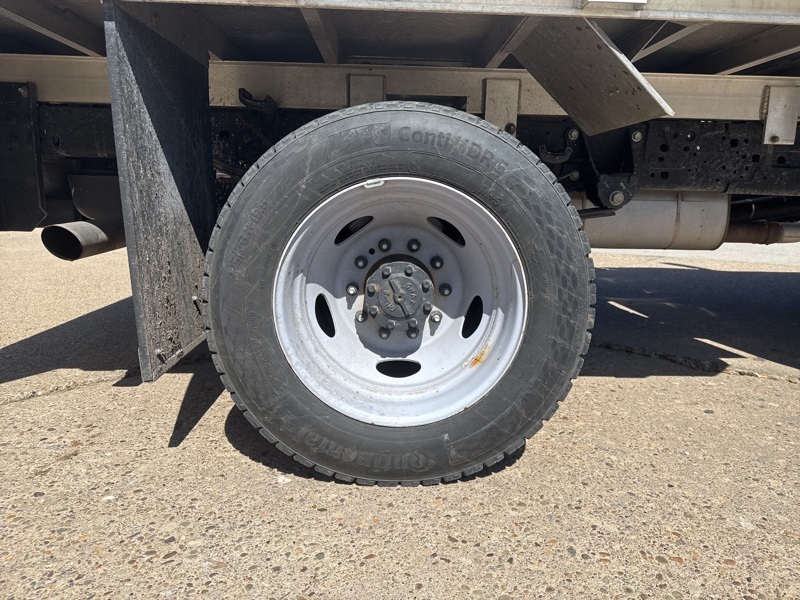 2024 Ford F-550 XL photo 6
