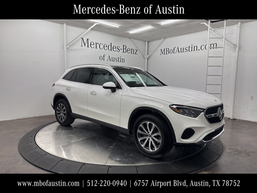 2026 Mercedes-Benz GLC Base's photo