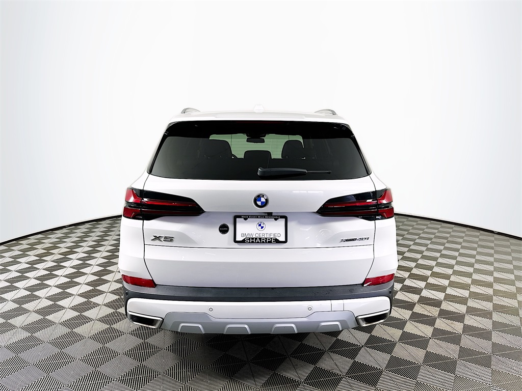 Used 2024 Mineral White Metallic BMW xDrive40i image 6