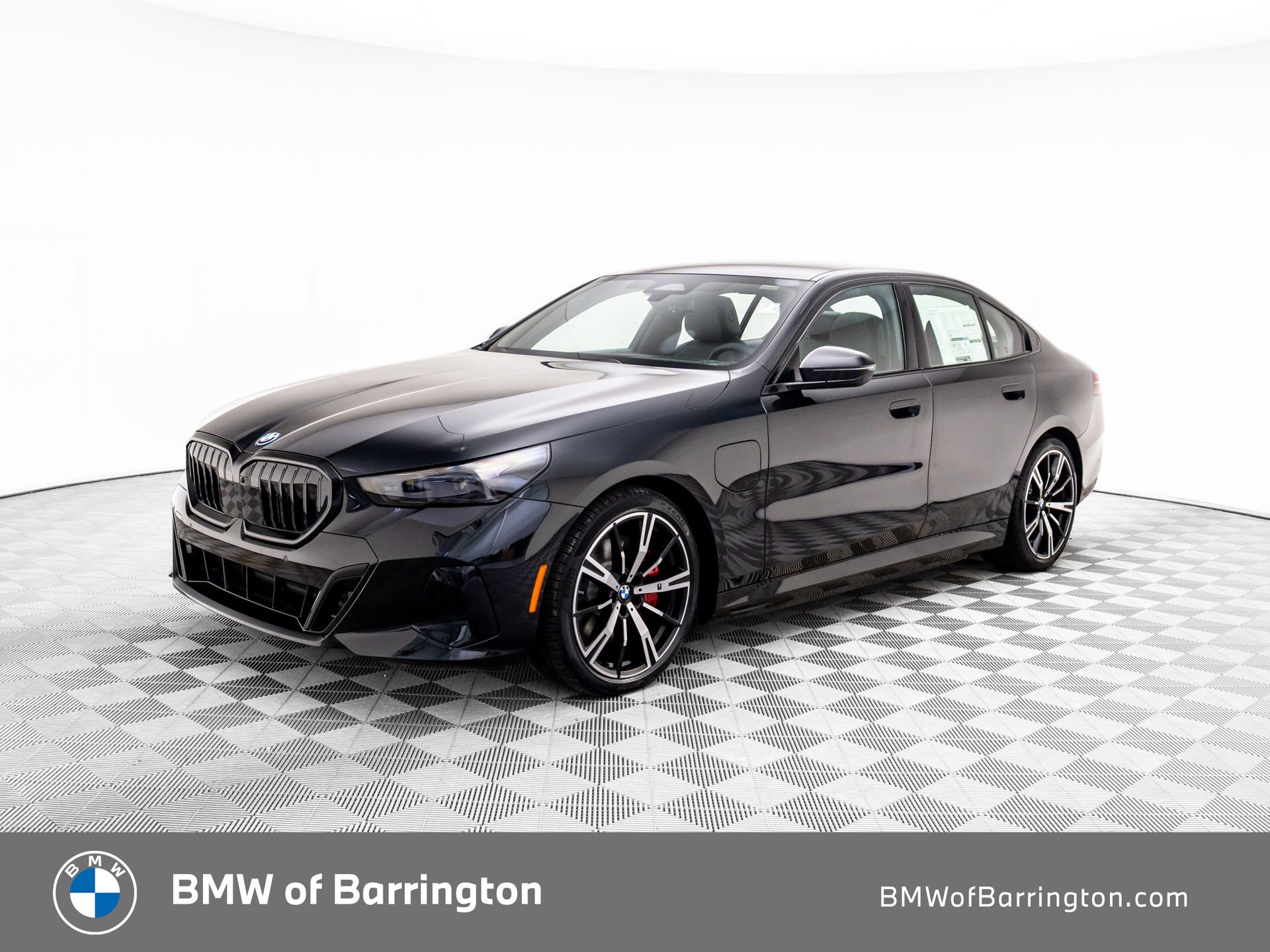 2026 BMW 5 Series 550e's photo