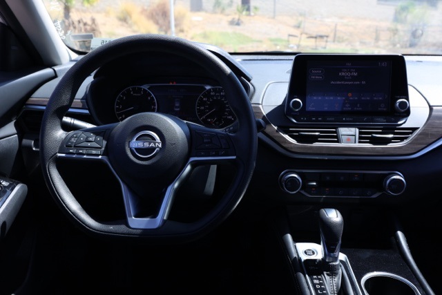 2023 Nissan Altima 2.5 SV photo 19