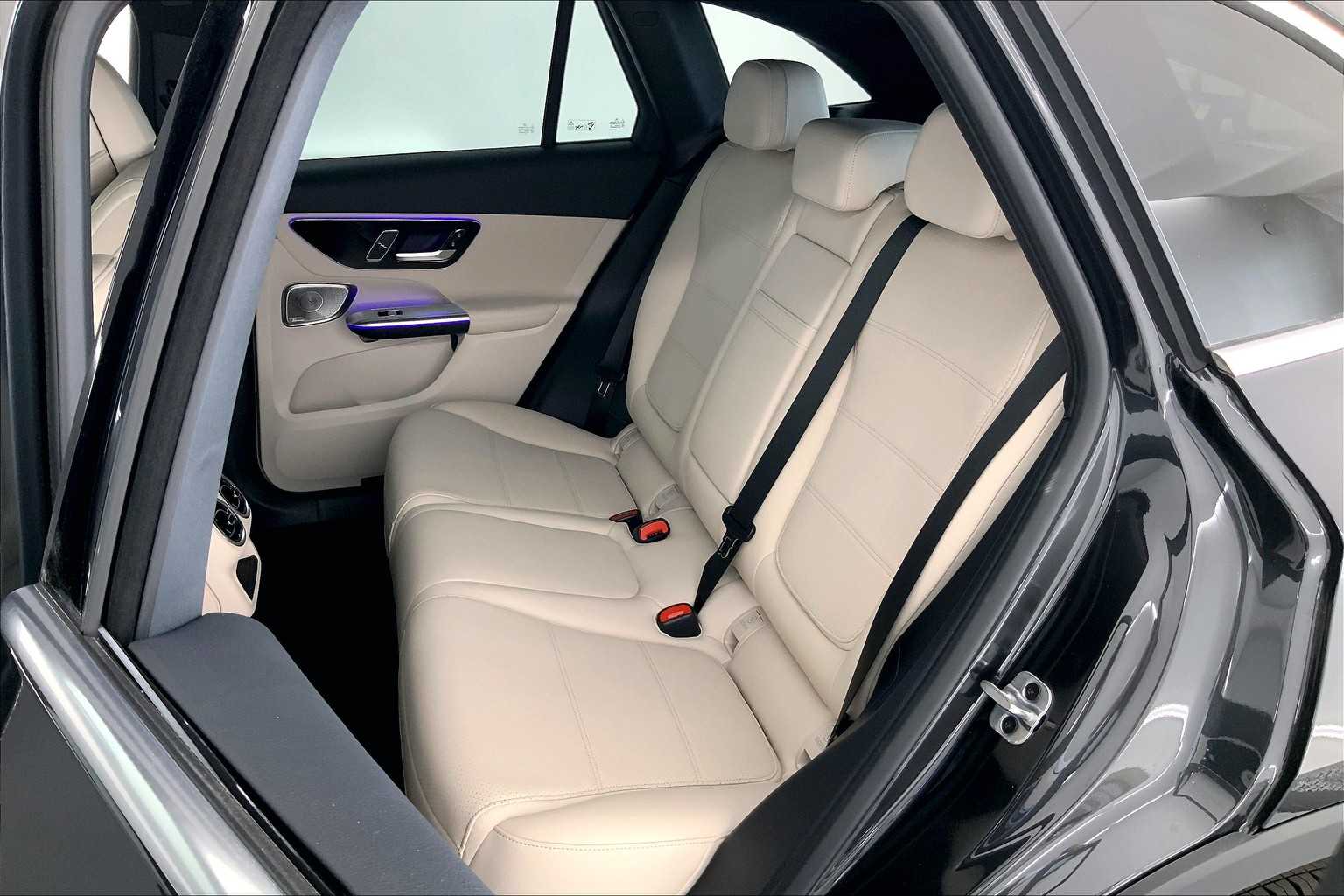 2026 Mercedes Benz GLC 300 4MATIC photo 13