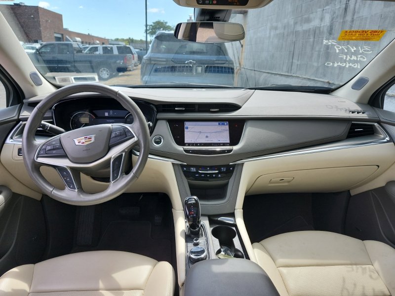 2023 Cadillac XT5 Premium Luxury photo 3