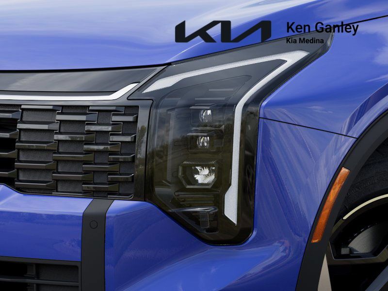 2026 Kia Sportage EX photo 2