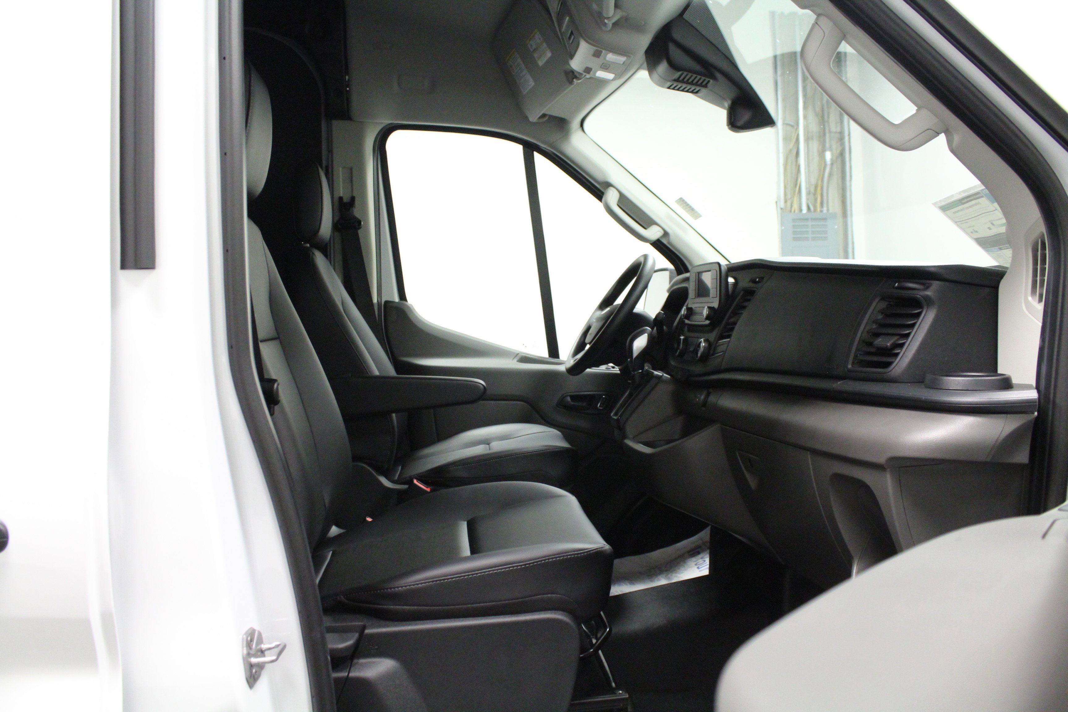 2025 Ford Transit Cargo Van photo 12