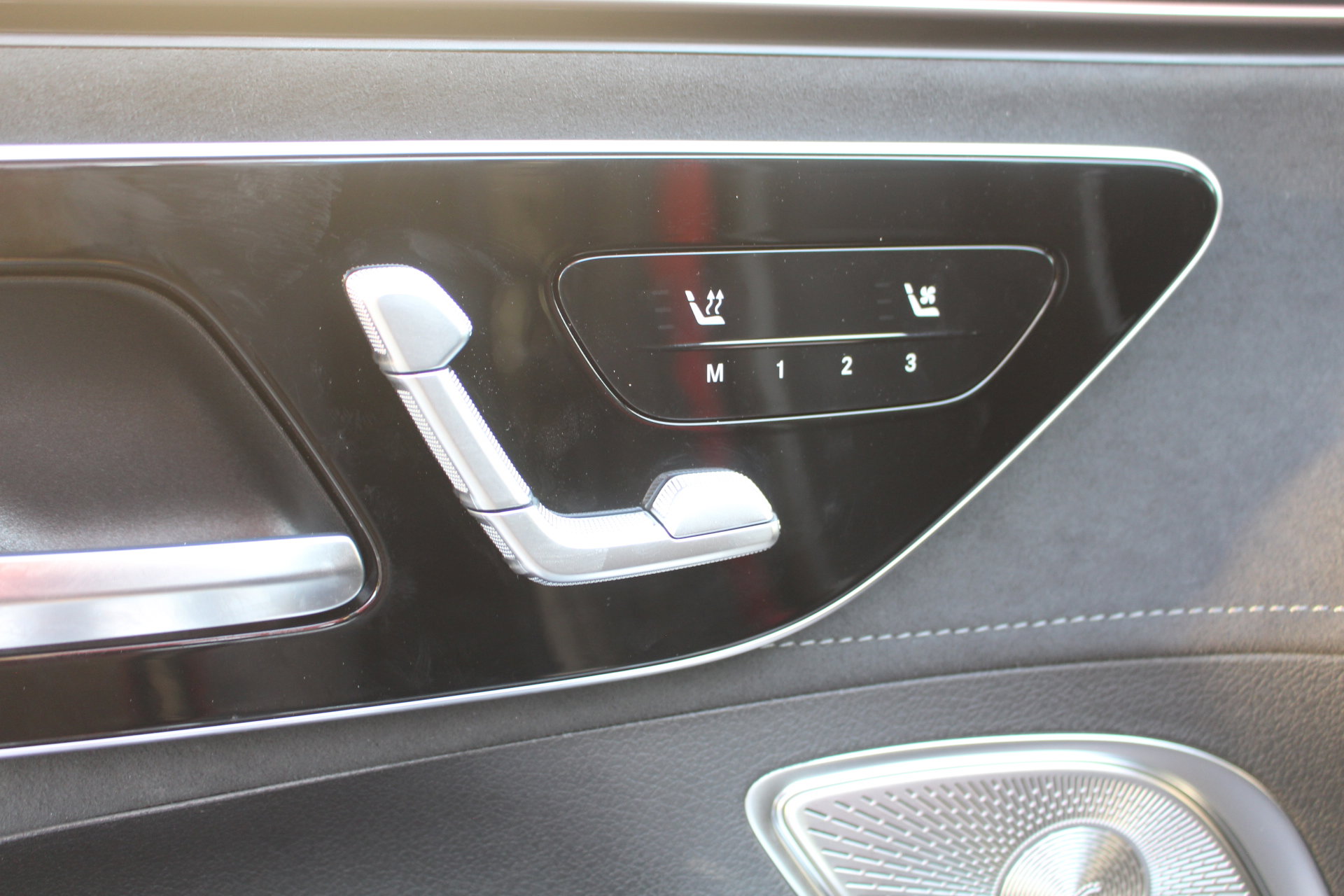 2025 Mercedes Benz EQE Sedan AMG photo 11