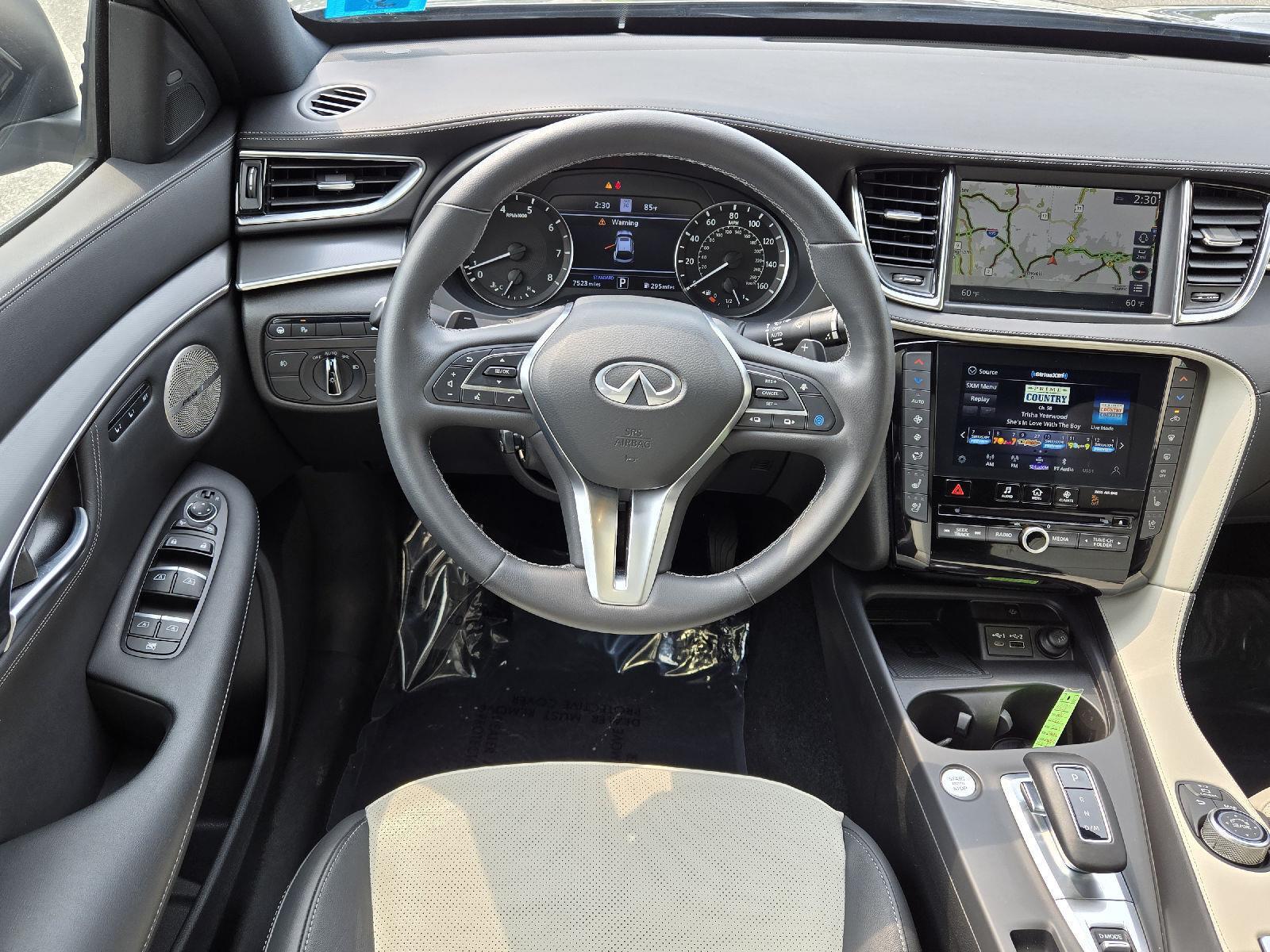 2025 Infiniti QX55 Essential photo 10