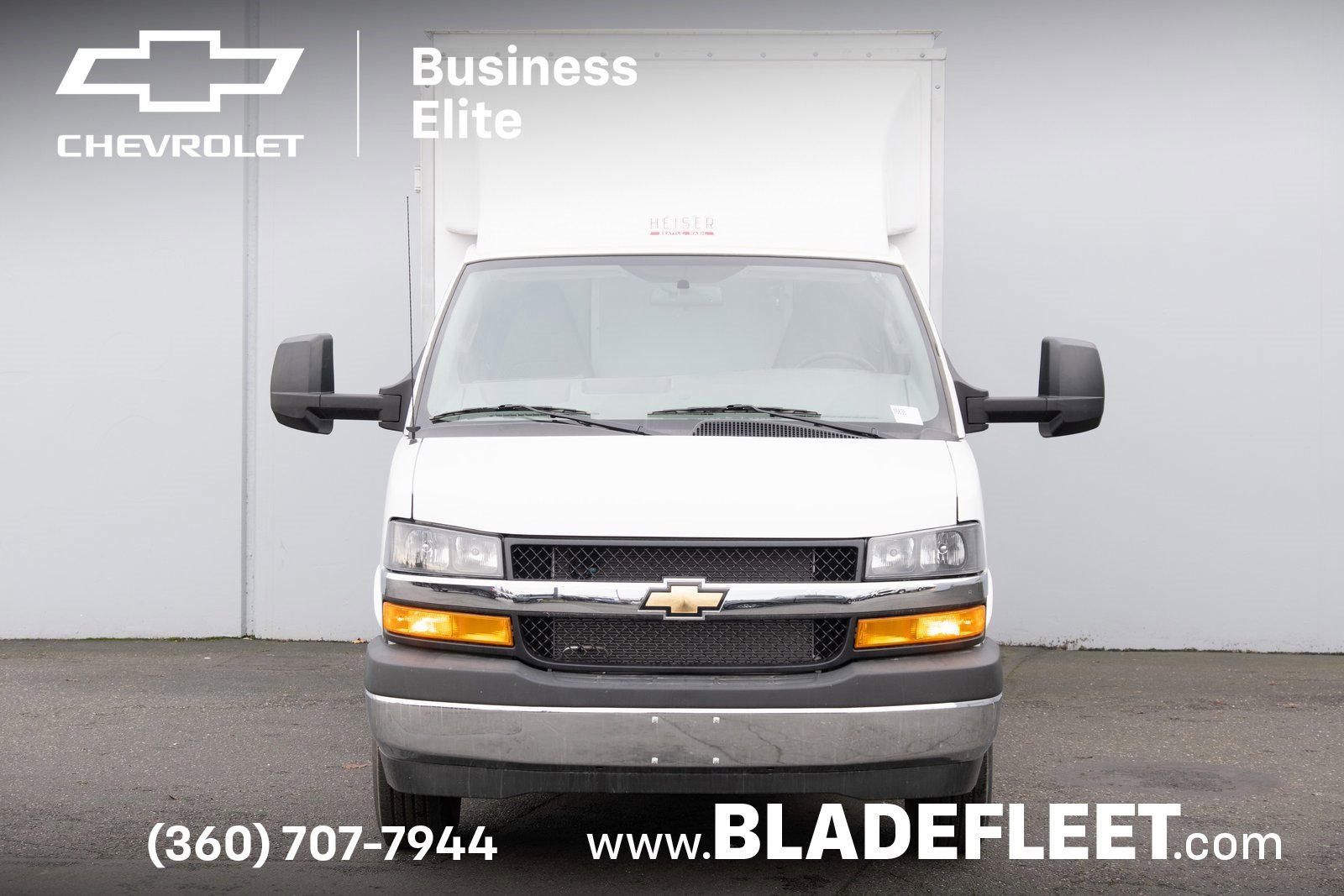 2024 Chevrolet Express Cutaway 3500 photo 3