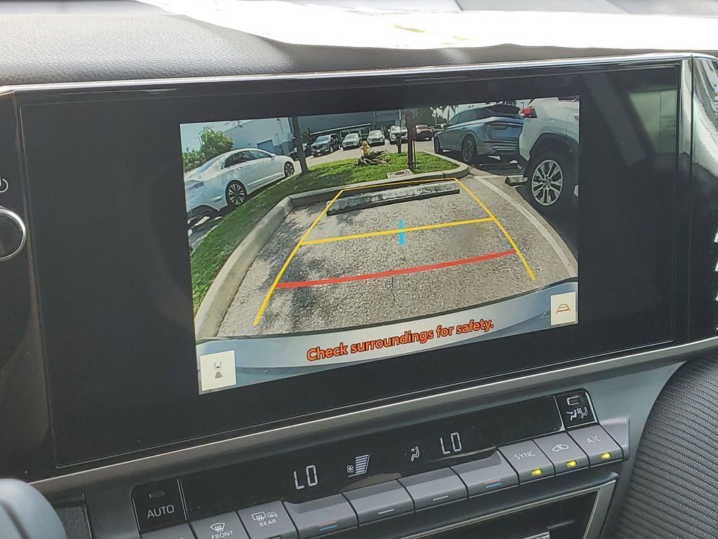 2025 Toyota Camry SE photo 20