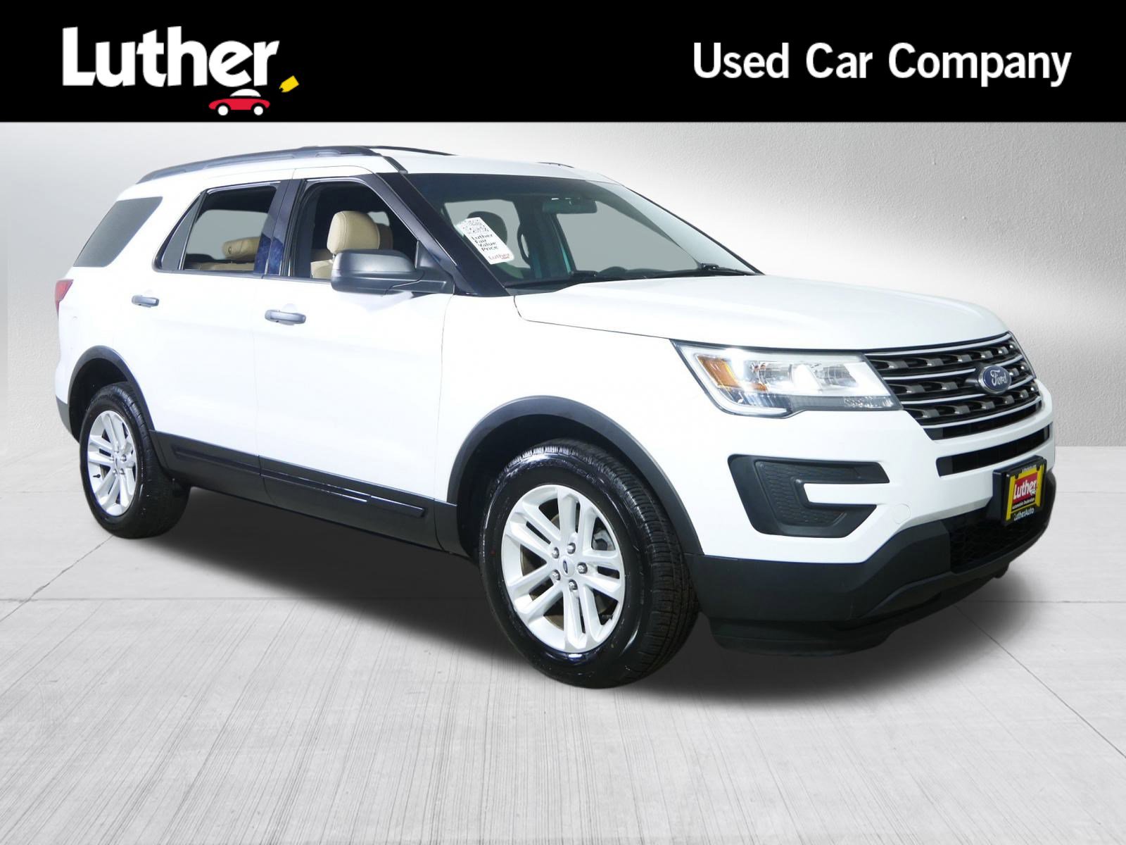 2016 Ford Explorer Base's photo