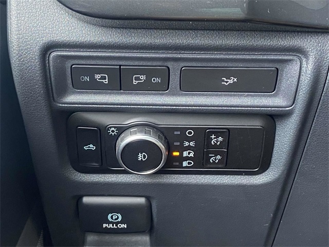 2023 Ford F-150 XLT photo 22