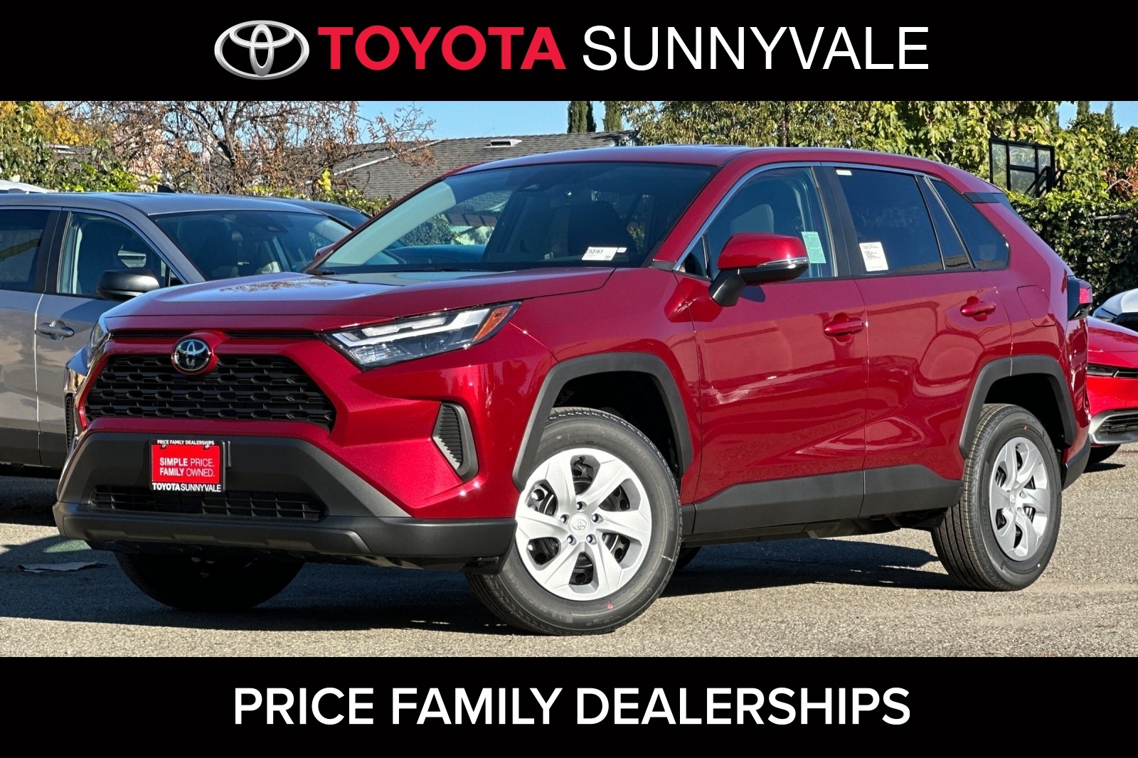 2025 Toyota RAV4 LE's photo