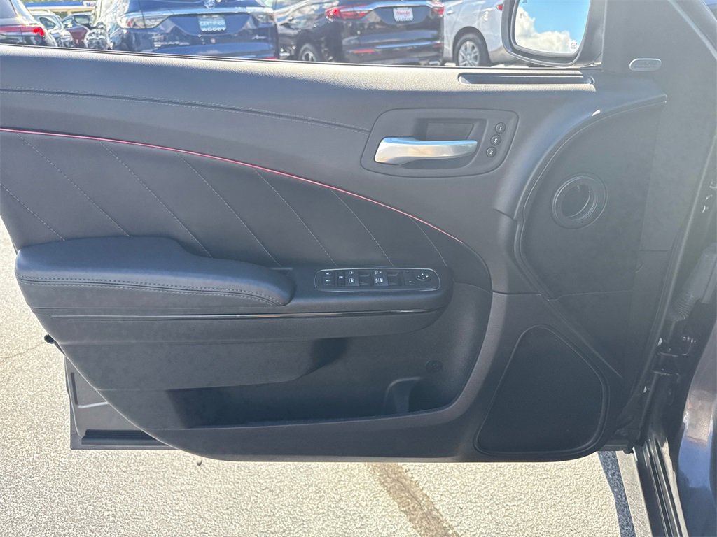 2023 Dodge Charger R/T photo 12