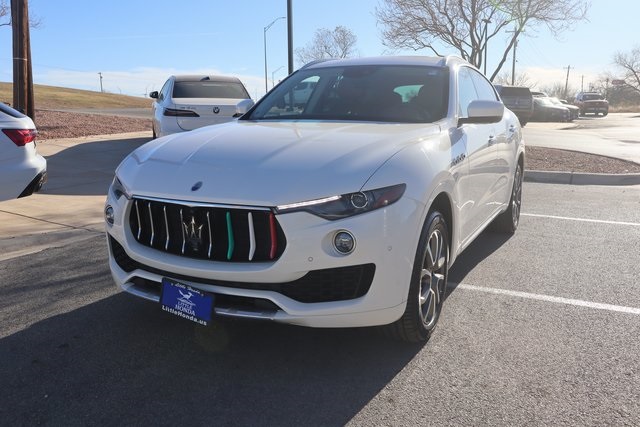 2017 Maserati Levante S's photo