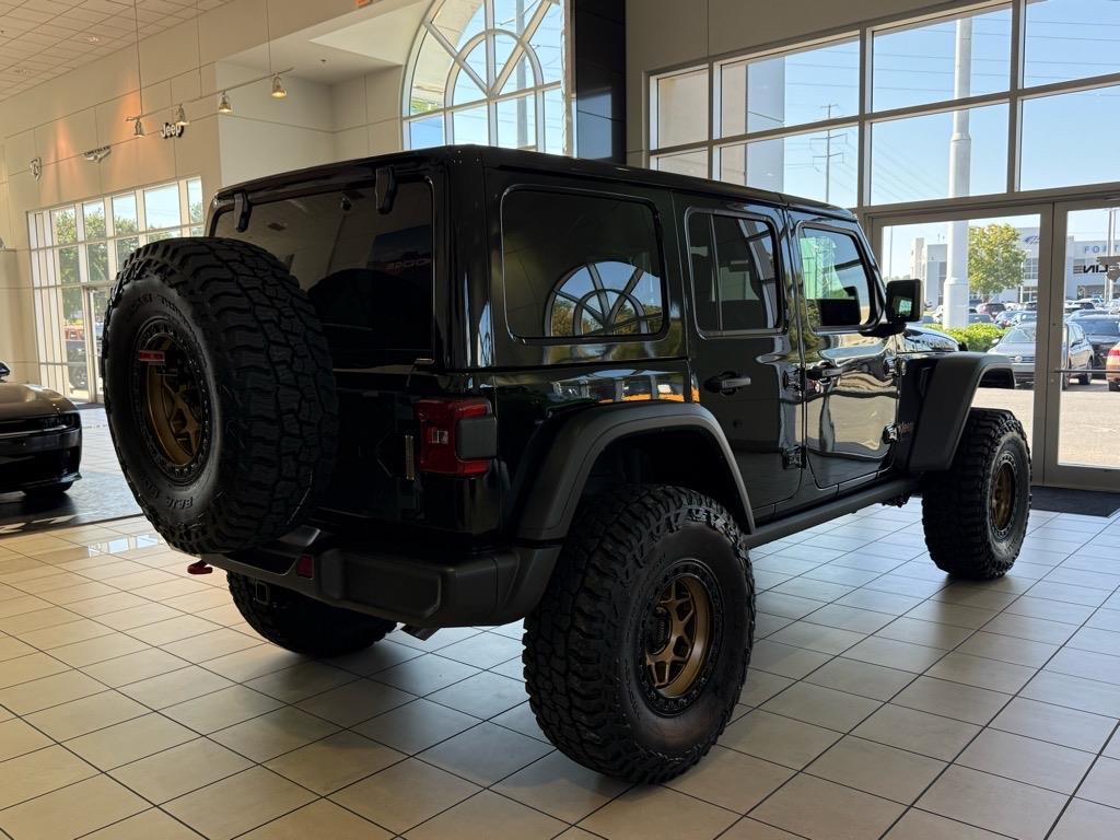 2025 Jeep Wrangler Rubicon photo 18