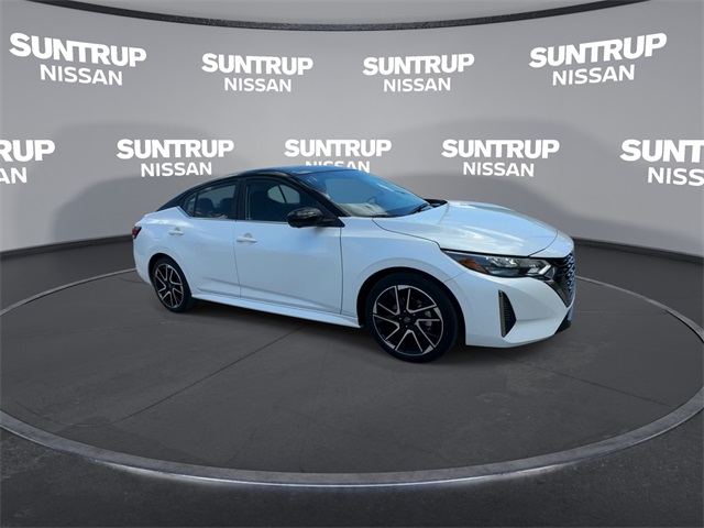 2024 Nissan Sentra SR photo 2
