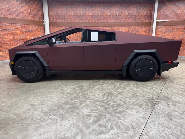 Used 2024 Tesla Cybertruck Base with VIN 7G2CEHED3RA011222 for sale in Reading, PA