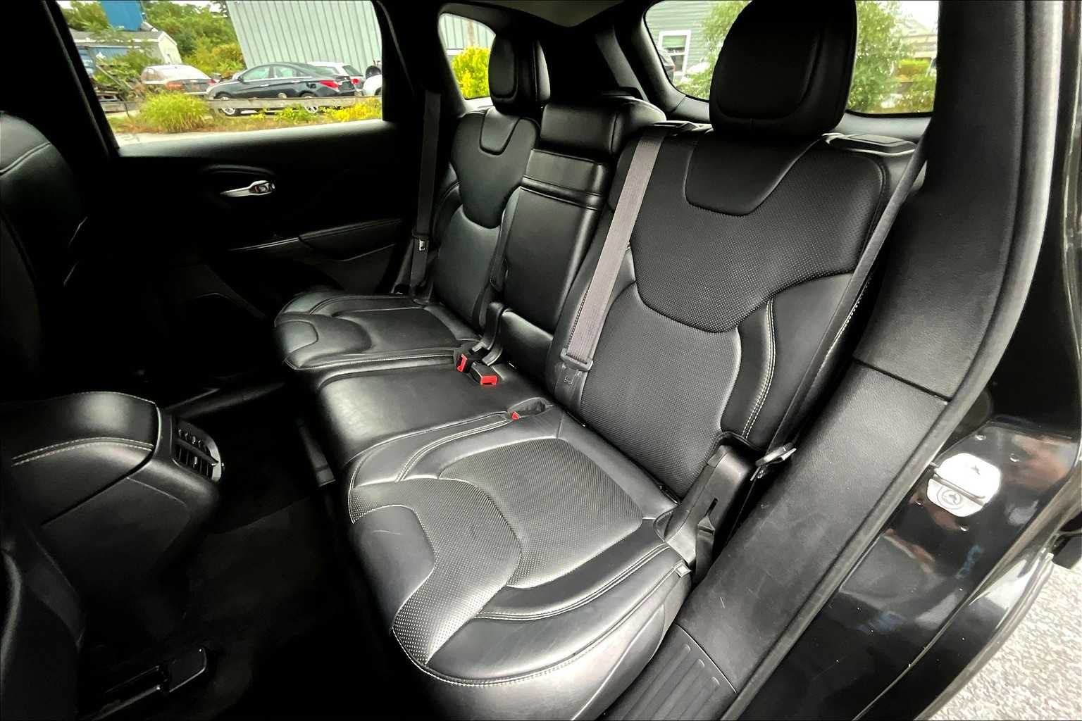 2014 Jeep Cherokee Limited photo 18