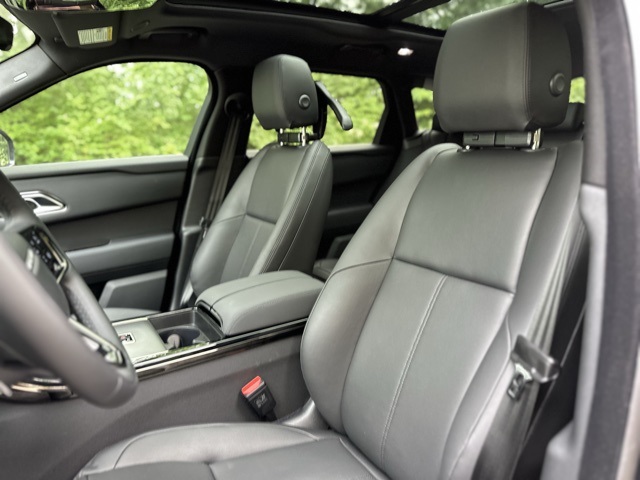 2026 Land Rover Range Rover Velar S photo 13