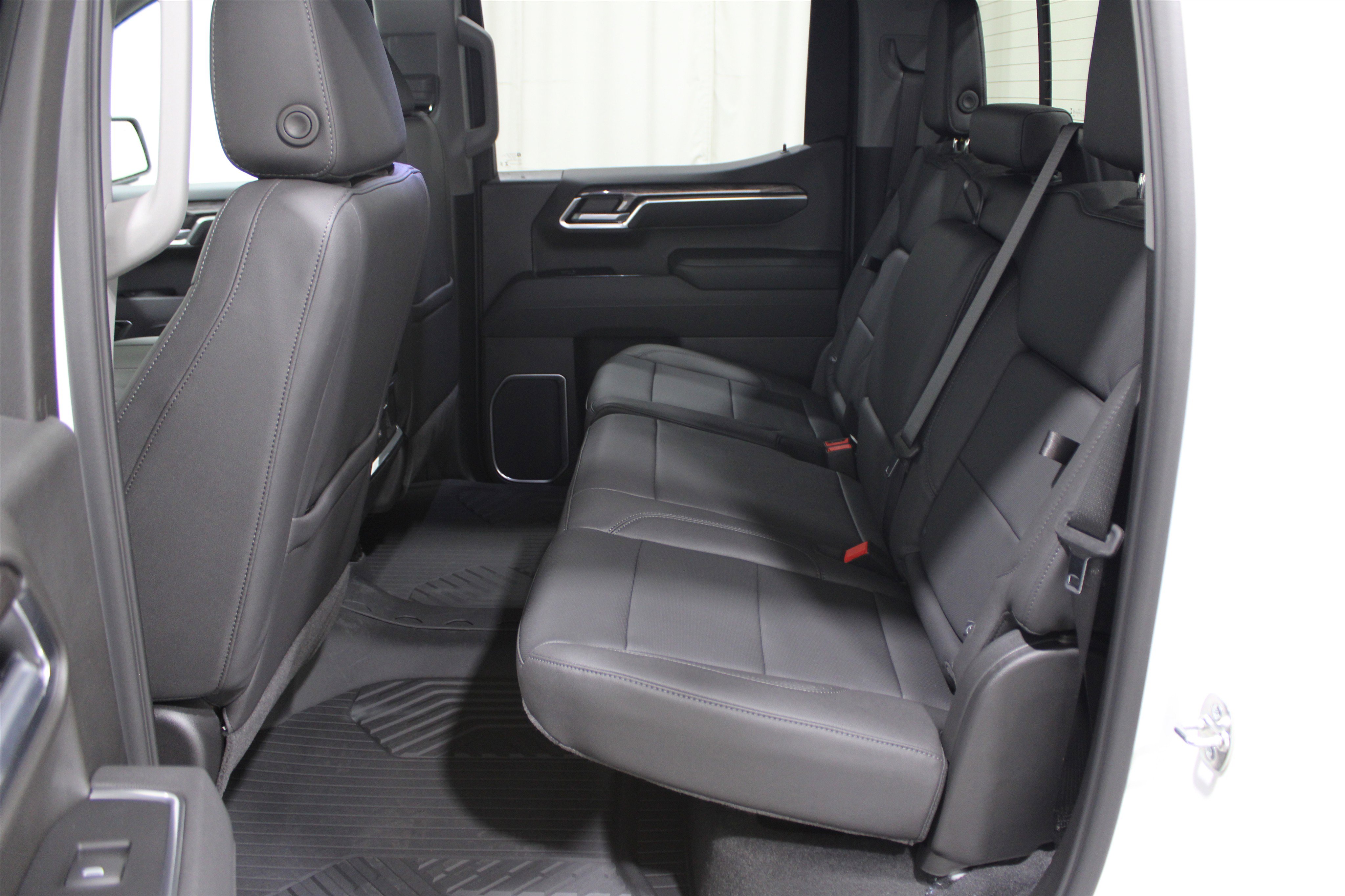2026 Chevrolet Silverado 1500 LTZ photo 10